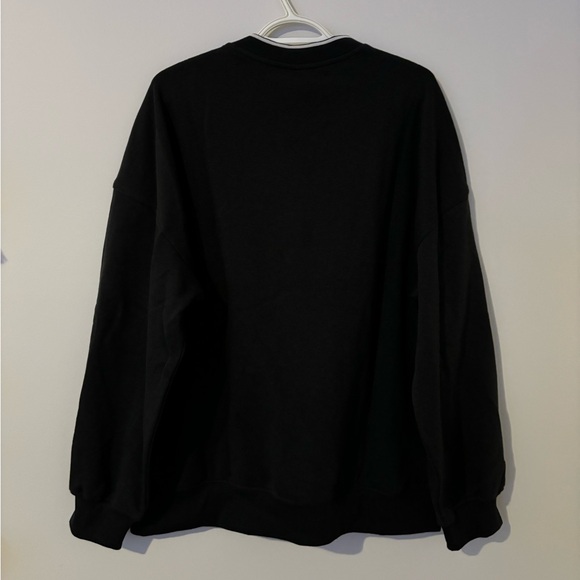 H&M- V neck sweater with printed letters spelling “Los Angeles” - Picture 2 of 3